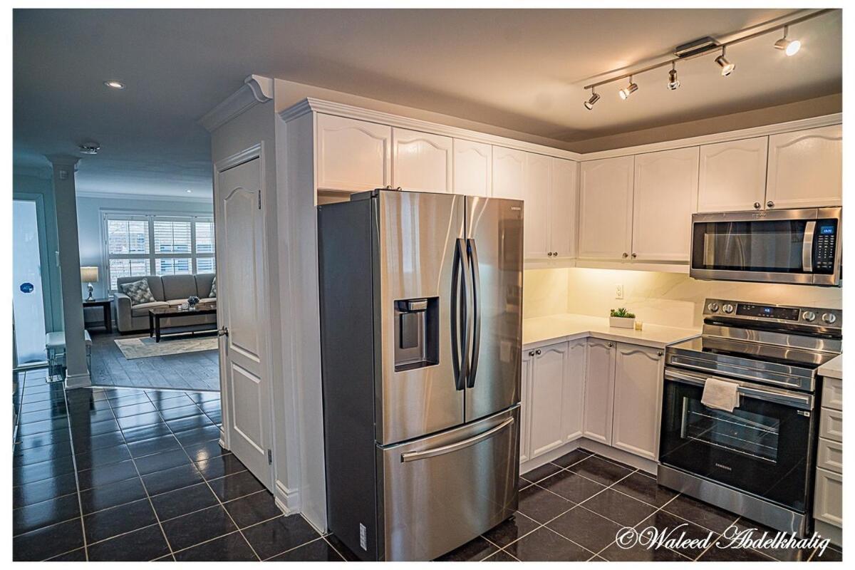 Sunroom House - 4 Bedrooms Mississauga Exterior foto